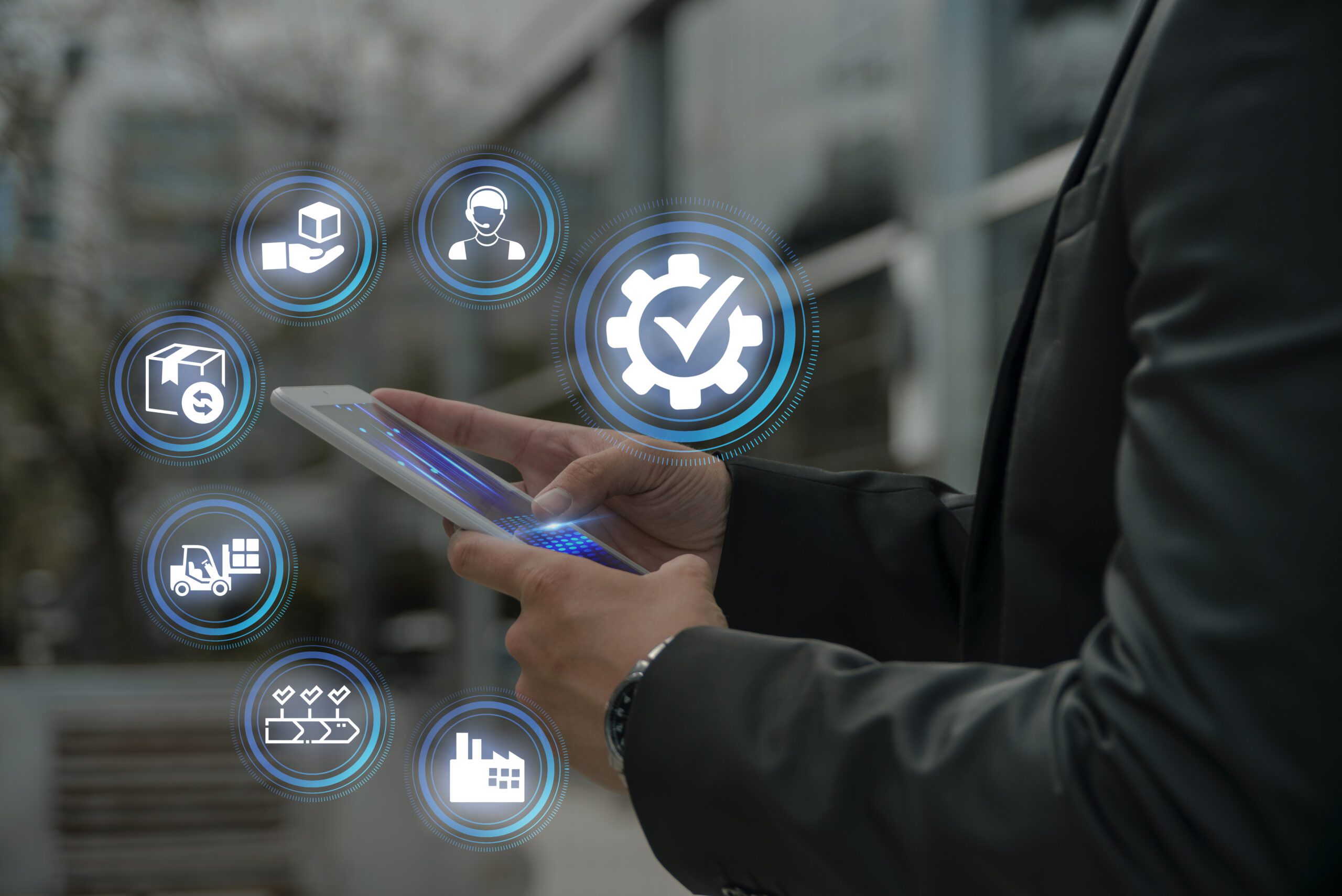 Mobile Apps in Field Service Management 2025