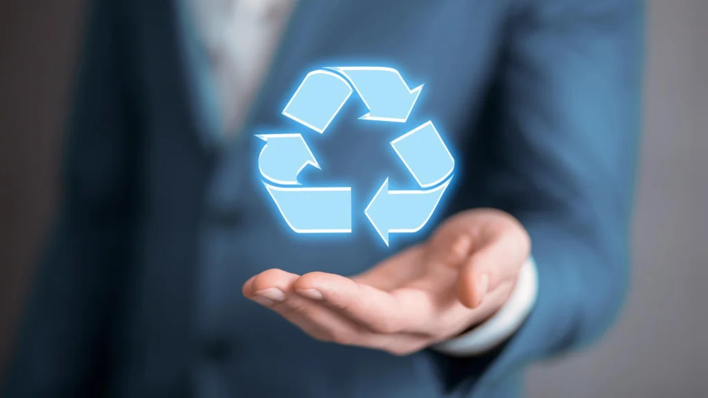 Circular Service: Recyclable Parts and Returns