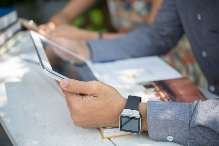 What Is Zero-Touch Field Service and How Does It Work?